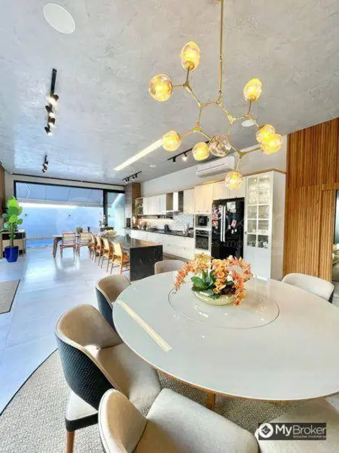 Casa de Condomínio com 3 quartos à venda, 454m2 em Jardins Verona, Goiania - GO - imagem 5 Foto 5 de Casa de Condomínio com 3 quartos à venda, 454m2 em Jardins Verona, Goiania - GO