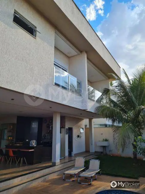 Foto 3 de Sobrado com 5 quartos à venda, 380m2 em Jardins Verona, Goiania - GO