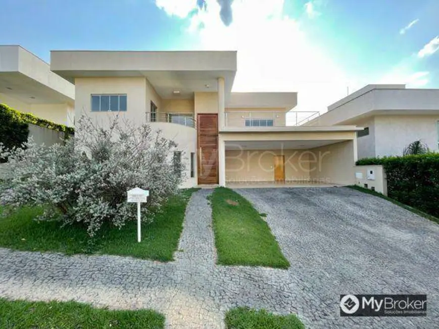 Sobrado com 4 quartos à venda, 369m2 em Jardins Paris, Goiania - GO - imagem 2 Foto 2 de Sobrado com 4 quartos à venda, 369m2 em Jardins Paris, Goiania - GO