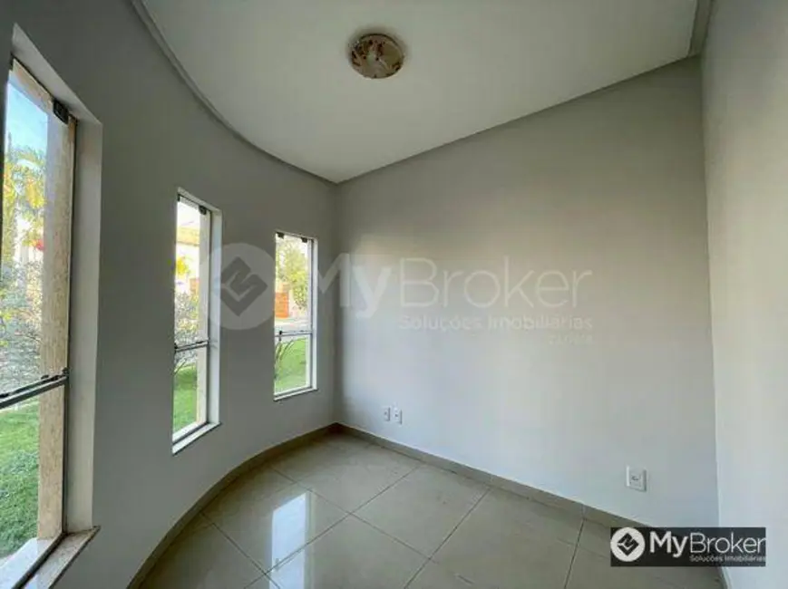 Sobrado com 4 quartos à venda, 369m2 em Jardins Paris, Goiania - GO - imagem 8 Foto 8 de Sobrado com 4 quartos à venda, 369m2 em Jardins Paris, Goiania - GO