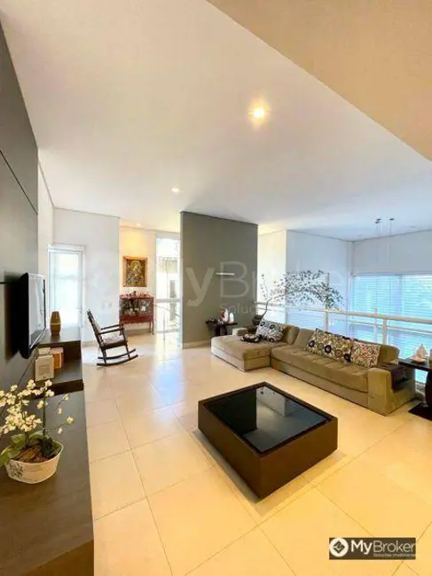 Sobrado com 4 quartos à venda, 648m2 em Jardins Paris, Goiania - GO - imagem 6 Foto 6 de Sobrado com 4 quartos à venda, 648m2 em Jardins Paris, Goiania - GO