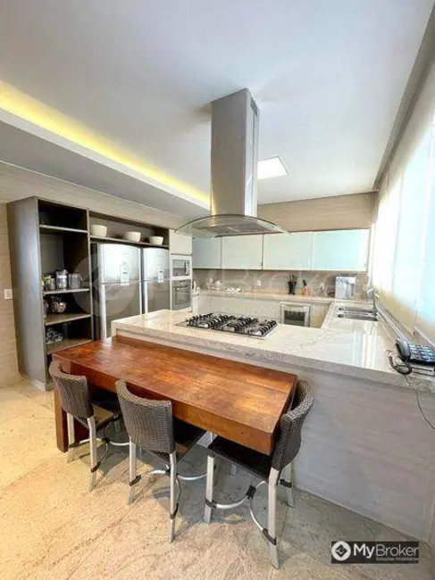 Sobrado com 4 quartos à venda, 648m2 em Jardins Paris, Goiania - GO - imagem 9 Foto 9 de Sobrado com 4 quartos à venda, 648m2 em Jardins Paris, Goiania - GO