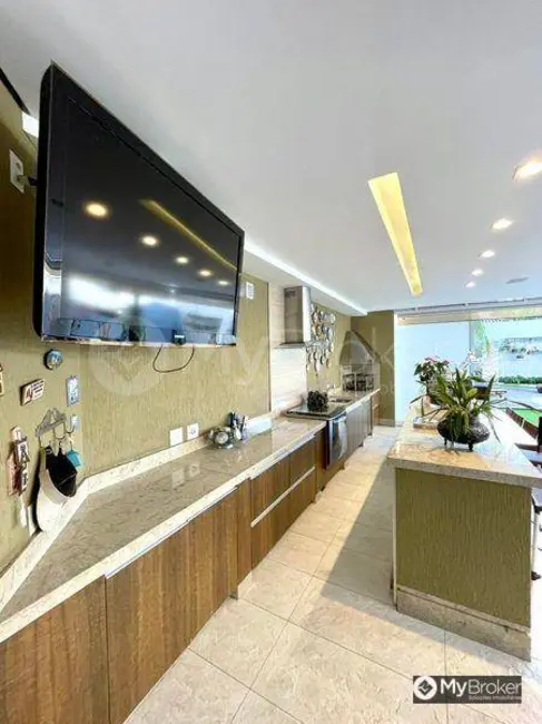 Sobrado com 4 quartos à venda, 648m2 em Jardins Paris, Goiania - GO - imagem 8 Foto 8 de Sobrado com 4 quartos à venda, 648m2 em Jardins Paris, Goiania - GO