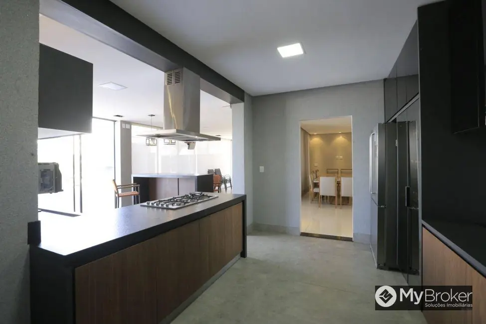 Sobrado com 3 quartos à venda, 570m2 em Residencial Parque Mendanha, Goiania - GO - imagem 7 Foto 7 de Sobrado com 3 quartos à venda, 570m2 em Residencial Parque Mendanha, Goiania - GO