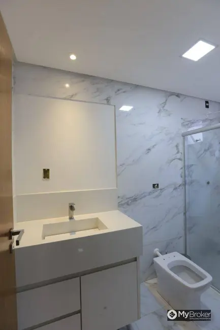 Sobrado com 3 quartos à venda, 570m2 em Residencial Parque Mendanha, Goiania - GO - imagem 8 Foto 8 de Sobrado com 3 quartos à venda, 570m2 em Residencial Parque Mendanha, Goiania - GO