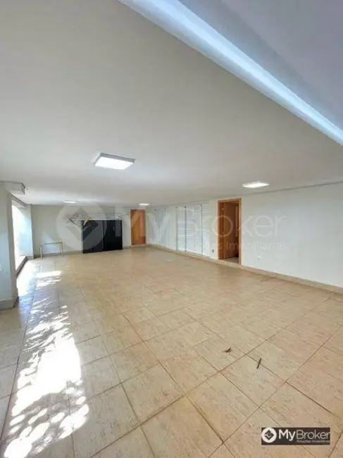 Foto 2 de Sobrado com 4 quartos à venda, 546m2 em Alphaville Flamboyant Residencial Araguaia, Goiania - GO