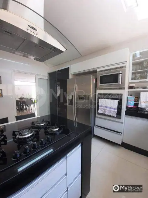 Foto 8 de Sobrado com 5 quartos à venda, 506m2 em Alphaville Flamboyant Residencial Araguaia, Goiania - GO