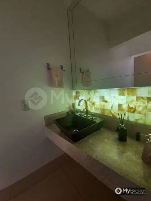 Foto 2 de Sobrado com 5 quartos à venda, 506m2 em Alphaville Flamboyant Residencial Araguaia, Goiania - GO