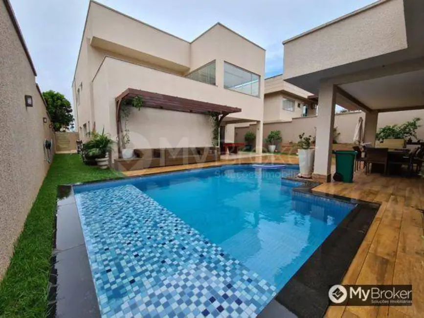 Foto 2 de Sobrado com 5 quartos à venda, 525m2 em Alphaville Flamboyant Residencial Araguaia, Goiania - GO