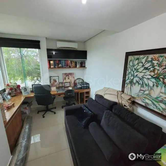 Casa de Condomínio com 4 quartos à venda, 722m2 em Residencial Alphaville Flamboyant, Goiania - GO - imagem 4 Foto 4 de Casa de Condomínio com 4 quartos à venda, 722m2 em Residencial Alphaville Flamboyant, Goiania - GO