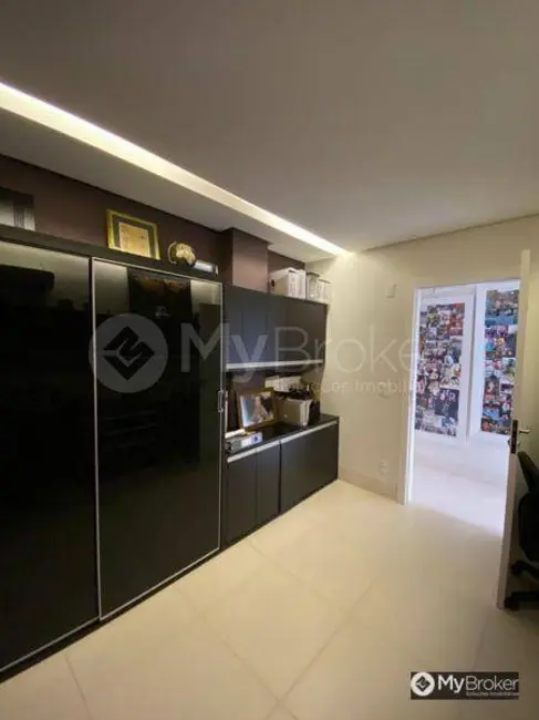 Sobrado com 4 quartos à venda, 518m2 em Alphaville Flamboyant Residencial Araguaia, Goiania - GO - imagem 6 Foto 6 de Sobrado com 4 quartos à venda, 518m2 em Alphaville Flamboyant Residencial Araguaia, Goiania - GO