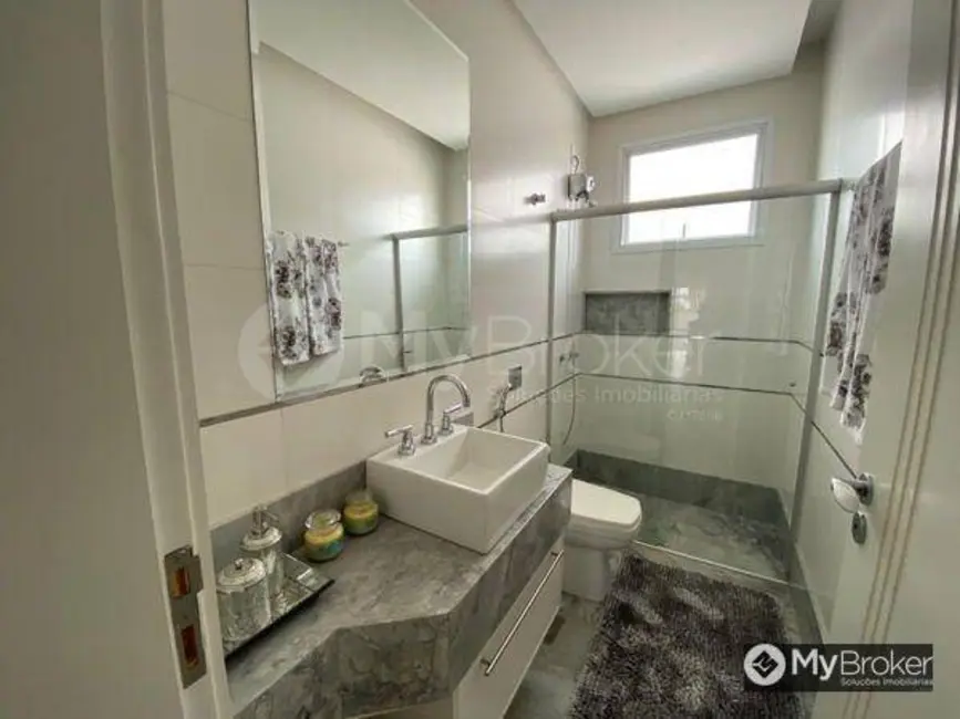 Sobrado com 4 quartos à venda, 518m2 em Alphaville Flamboyant Residencial Araguaia, Goiania - GO - imagem 2 Foto 2 de Sobrado com 4 quartos à venda, 518m2 em Alphaville Flamboyant Residencial Araguaia, Goiania - GO