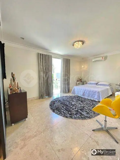 Foto 3 de Sobrado com 4 quartos à venda, 500m2 em Alphaville Flamboyant Residencial Araguaia, Goiania - GO