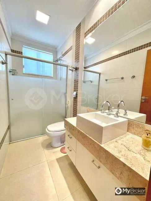 Foto 4 de Sobrado com 4 quartos à venda, 500m2 em Alphaville Flamboyant Residencial Araguaia, Goiania - GO