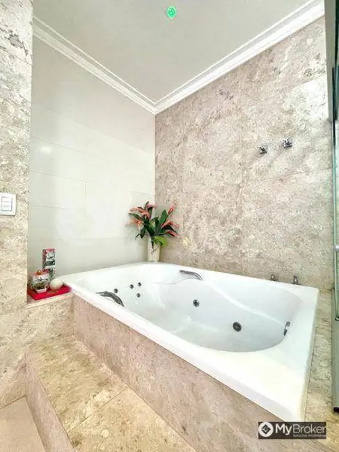 Foto 6 de Sobrado com 4 quartos à venda, 500m2 em Alphaville Flamboyant Residencial Araguaia, Goiania - GO