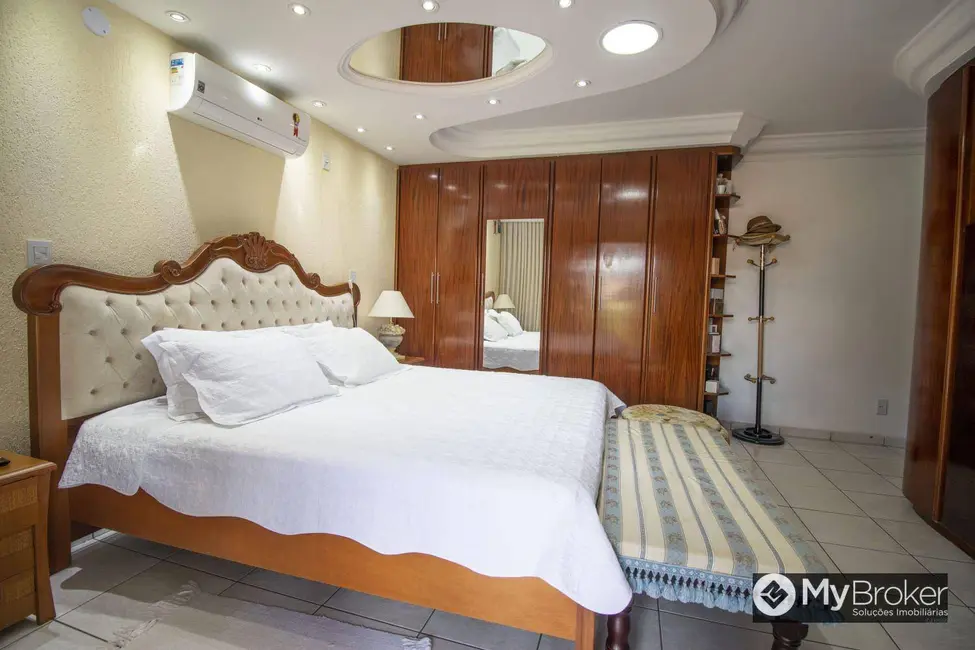 Foto 5 de Sobrado com 4 quartos à venda, 395m2 em Goiania - GO