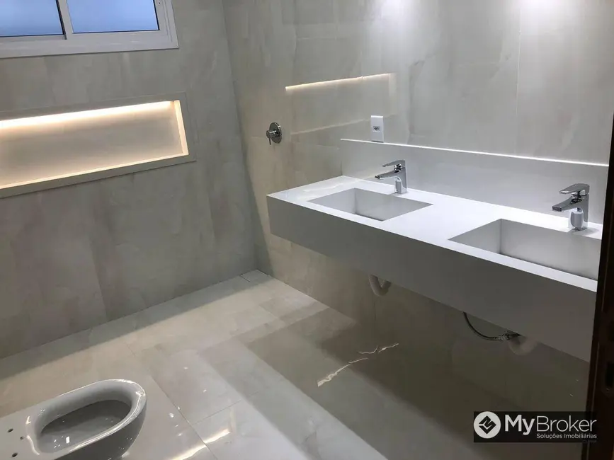 Casa de Condomínio com 4 quartos à venda, 406m2 em Residencial Goiânia Golfe Clube, Goiania - GO - imagem 5 Foto 5 de Casa de Condomínio com 4 quartos à venda, 406m2 em Residencial Goiânia Golfe Clube, Goiania - GO