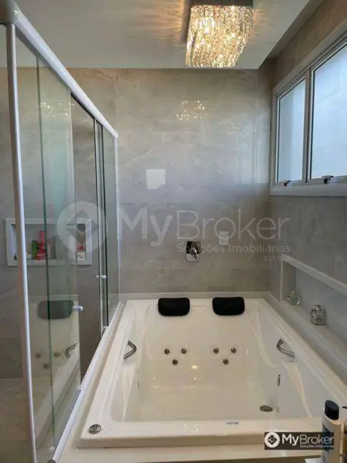 Sobrado com 4 quartos à venda, 525m2 em Alphaville Flamboyant Residencial Araguaia, Goiania - GO - imagem 6 Foto 6 de Sobrado com 4 quartos à venda, 525m2 em Alphaville Flamboyant Residencial Araguaia, Goiania - GO
