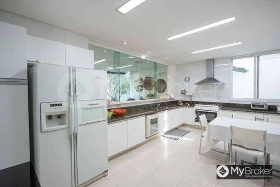 Foto 3 de Sobrado com 5 quartos à venda, 685m2 em Residencial Alphaville Flamboyant, Goiania - GO