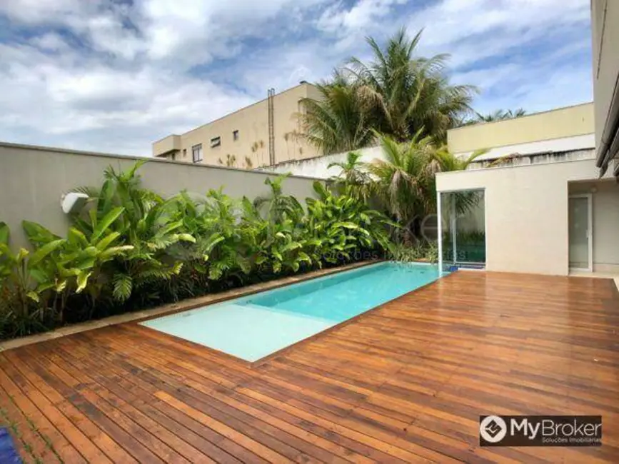 Foto 4 de Sobrado com 4 quartos à venda, 584m2 em Alphaville Flamboyant Residencial Araguaia, Goiania - GO