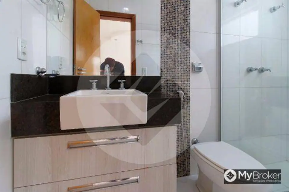 Foto 3 de Sobrado com 4 quartos à venda, 2400m2 em Residencial Aldeia do Vale, Goiania - GO