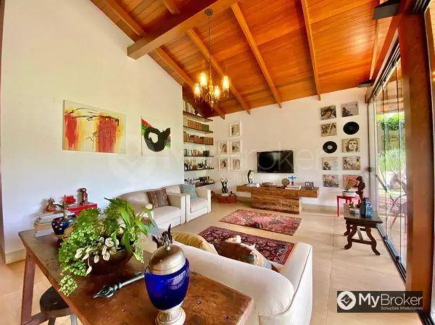 Sobrado com 6 quartos à venda, 1739m2 em Residencial Aldeia do Vale, Goiania - GO - imagem 3 Foto 3 de Sobrado com 6 quartos à venda, 1739m2 em Residencial Aldeia do Vale, Goiania - GO