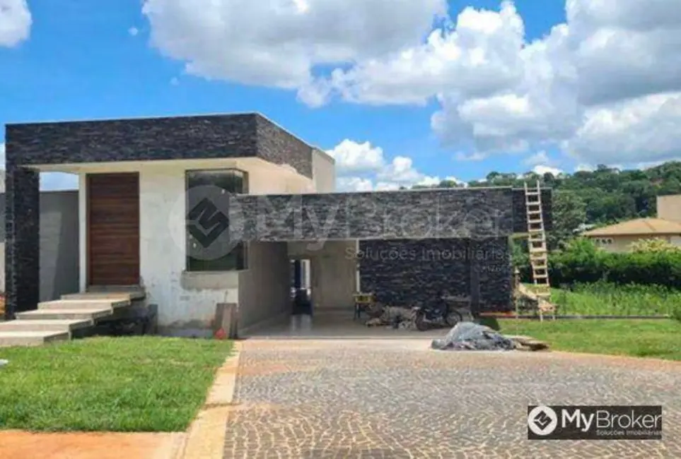 Casa de Condomínio com 4 quartos à venda, 1331m2 em Residencial Aldeia do Vale, Goiania - GO - imagem 2 Foto 2 de Casa de Condomínio com 4 quartos à venda, 1331m2 em Residencial Aldeia do Vale, Goiania - GO