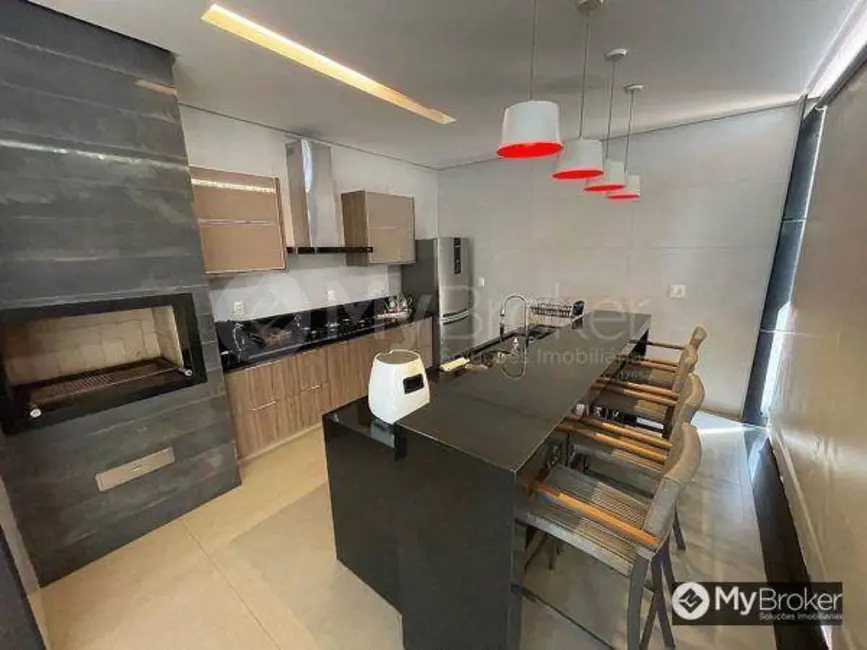 Sobrado com 4 quartos à venda, 648m2 em Jardins Paris, Goiania - GO - imagem 4 Foto 4 de Sobrado com 4 quartos à venda, 648m2 em Jardins Paris, Goiania - GO