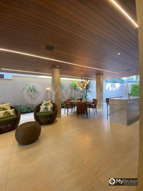 Foto 2 de Sobrado com 4 quartos à venda, 465m2 em Jardins Verona, Goiania - GO