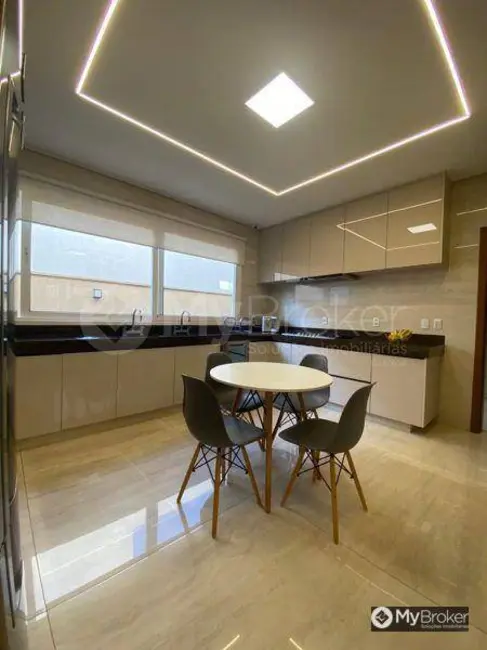 Foto 9 de Sobrado com 4 quartos à venda, 465m2 em Jardins Verona, Goiania - GO