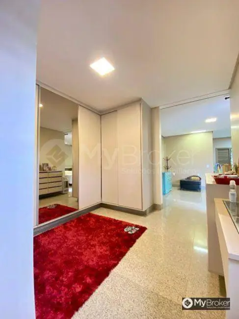 Foto 3 de Sobrado com 4 quartos à venda, 525m2 em Jardins Verona, Goiania - GO