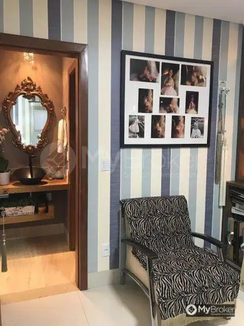 Foto 3 de Sobrado com 4 quartos à venda, 420m2 em Jardins Verona, Goiania - GO