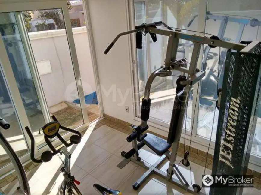 Foto 2 de Sobrado com 3 quartos à venda, 450m2 em Jardins Verona, Goiania - GO