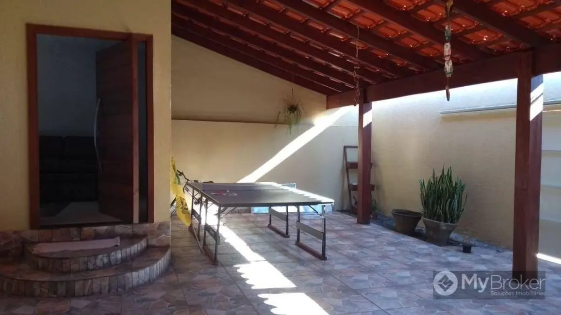 Foto 5 de Casa com 4 quartos à venda, 300m2 em Setor Garavelo, Aparecida De Goiania - GO