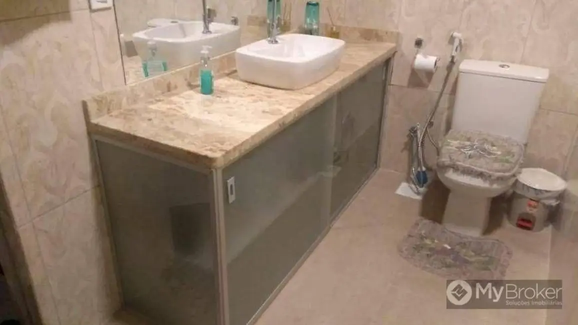 Foto 2 de Casa com 4 quartos à venda, 300m2 em Setor Garavelo, Aparecida De Goiania - GO