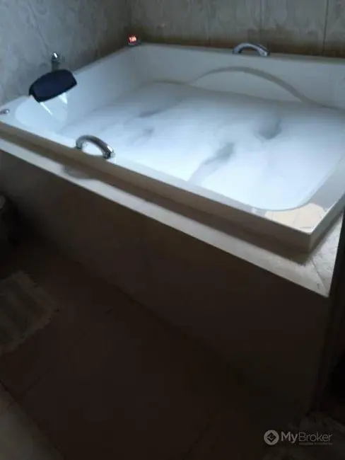 Foto 9 de Casa com 4 quartos à venda, 300m2 em Setor Garavelo, Aparecida De Goiania - GO