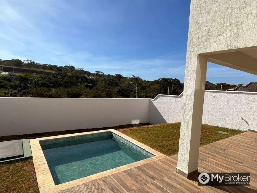 Casa de Condomínio com 4 quartos à venda, 250m2 em Senador Canedo - GO - imagem 9 Foto 9 de Casa de Condomínio com 4 quartos à venda, 250m2 em Senador Canedo - GO
