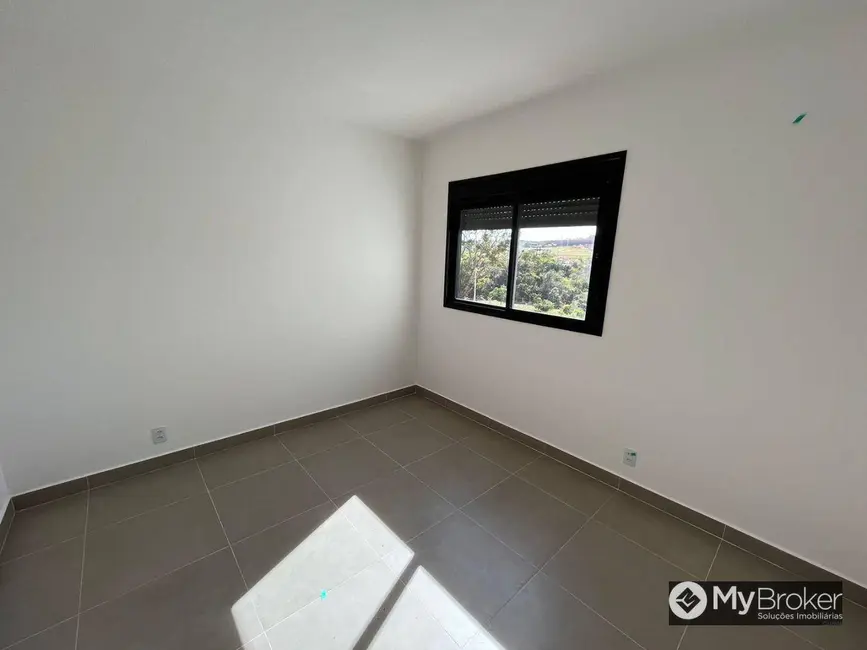 Casa de Condomínio com 4 quartos à venda, 250m2 em Senador Canedo - GO - imagem 6 Foto 6 de Casa de Condomínio com 4 quartos à venda, 250m2 em Senador Canedo - GO