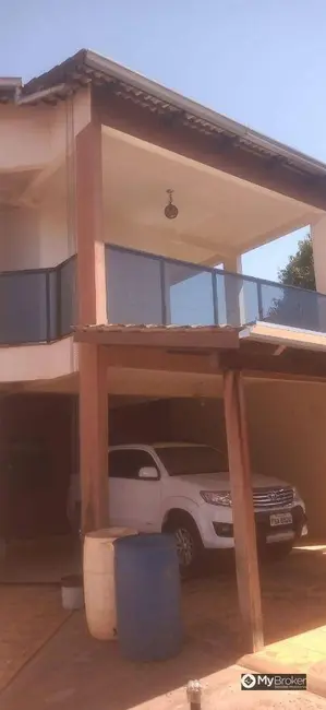 Sobrado com 4 quartos à venda, 1000m2 em Conjunto Vera Cruz, Goiania - GO - imagem 3 Foto 3 de Sobrado com 4 quartos à venda, 1000m2 em Conjunto Vera Cruz, Goiania - GO