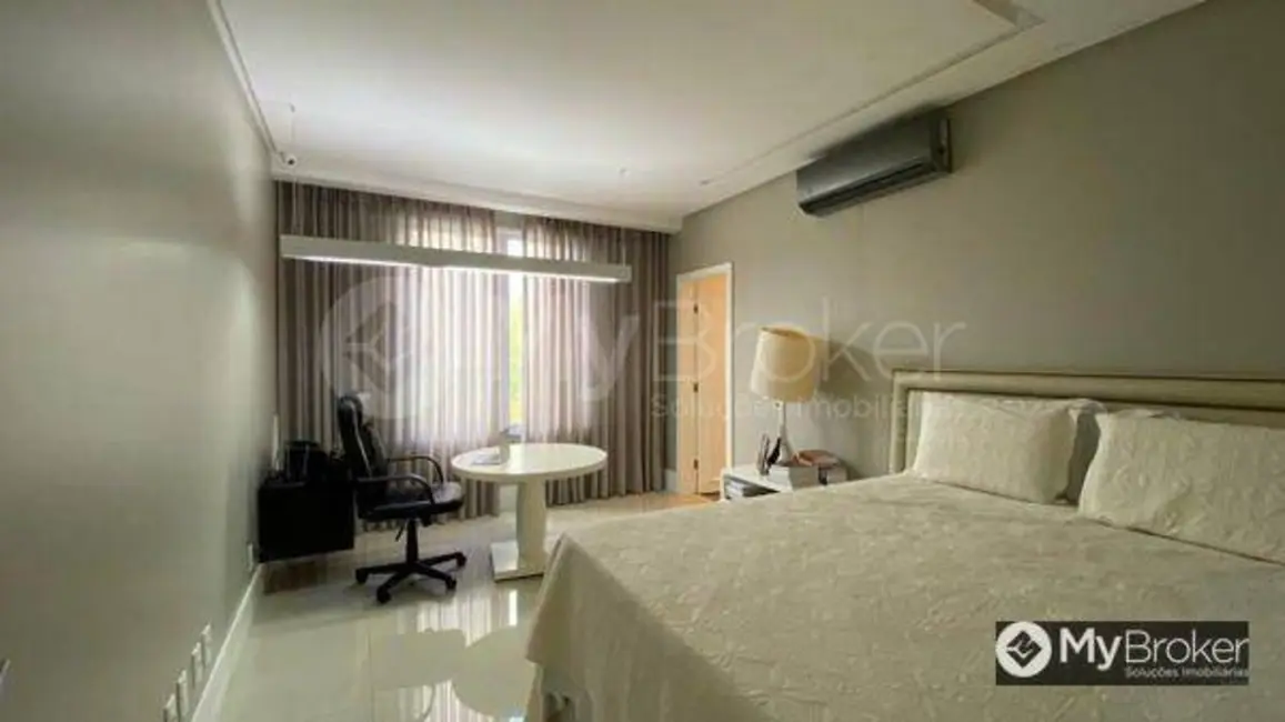Foto 2 de Sobrado com 4 quartos à venda, 645m2 em Residencial Alphaville Flamboyant, Goiania - GO