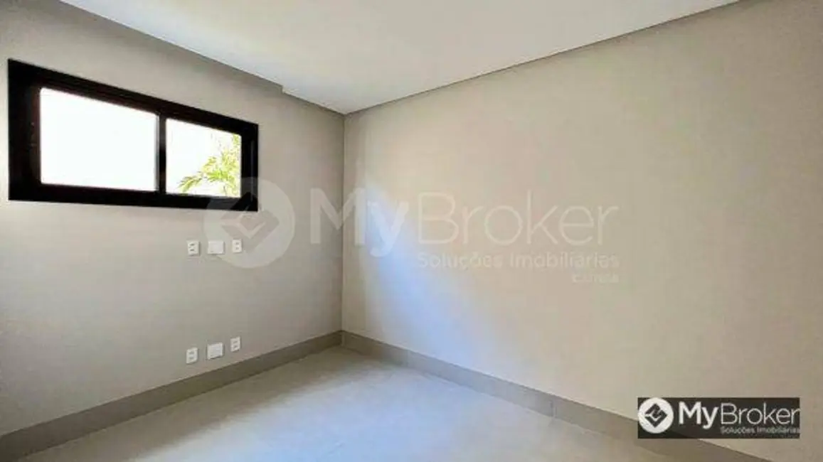 Casa de Condomínio com 4 quartos à venda, 772m2 em Residencial Alphaville Flamboyant, Goiania - GO - imagem 4 Foto 4 de Casa de Condomínio com 4 quartos à venda, 772m2 em Residencial Alphaville Flamboyant, Goiania - GO