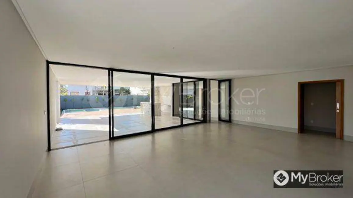 Casa de Condomínio com 4 quartos à venda, 772m2 em Residencial Alphaville Flamboyant, Goiania - GO - imagem 8 Foto 8 de Casa de Condomínio com 4 quartos à venda, 772m2 em Residencial Alphaville Flamboyant, Goiania - GO