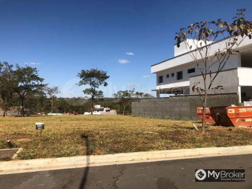 Foto 4 de Terreno / Lote à venda, 435m2 em Goiania - GO