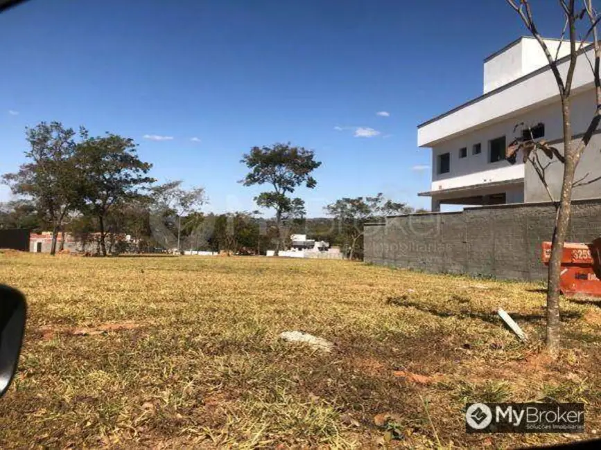 Foto 1 de Terreno / Lote à venda, 435m2 em Goiania - GO
