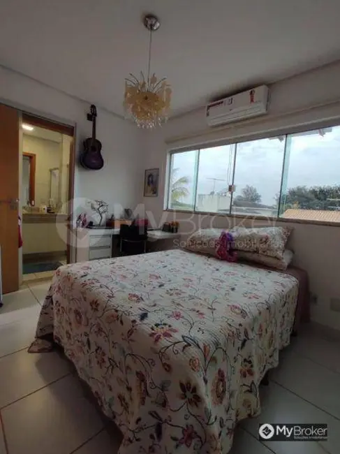 Foto 7 de Sobrado com 3 quartos à venda, 360m2 em Loteamento Portal do Sol I, Goiania - GO