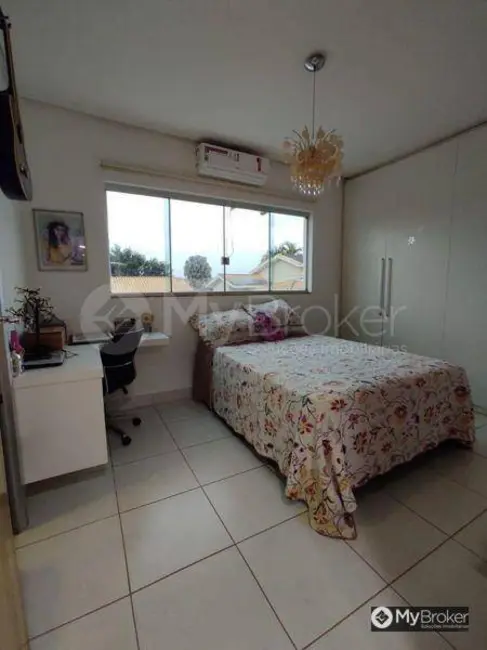 Foto 8 de Sobrado com 3 quartos à venda, 360m2 em Loteamento Portal do Sol I, Goiania - GO
