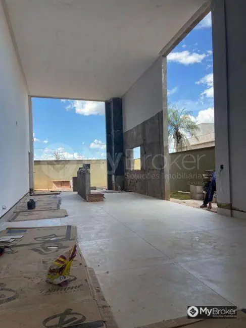 Casa de Condomínio com 3 quartos à venda, 420m2 em Residencial Goiânia Golfe Clube, Goiania - GO - imagem 5 Foto 5 de Casa de Condomínio com 3 quartos à venda, 420m2 em Residencial Goiânia Golfe Clube, Goiania - GO