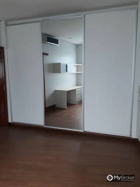 Foto 3 de Casa com 3 quartos à venda, 710m2 em Goiania - GO