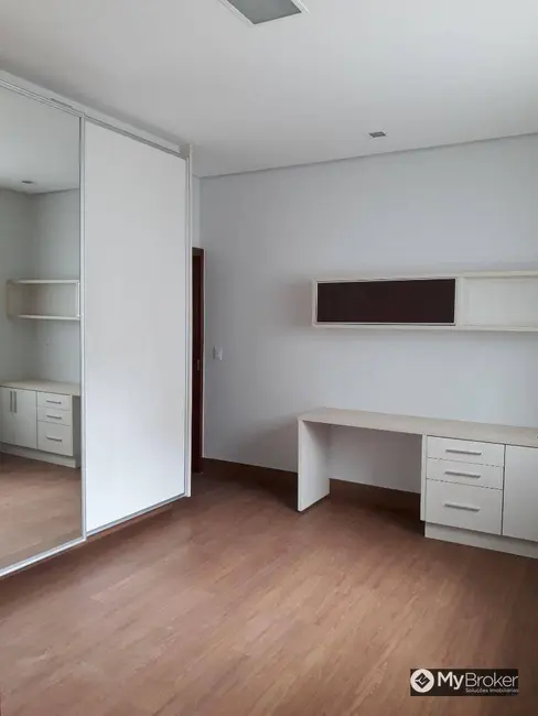 Foto 6 de Casa com 3 quartos à venda, 710m2 em Goiania - GO