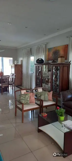 Foto 3 de Sobrado com 3 quartos à venda, 390m2 em Loteamento Portal do Sol II, Goiania - GO